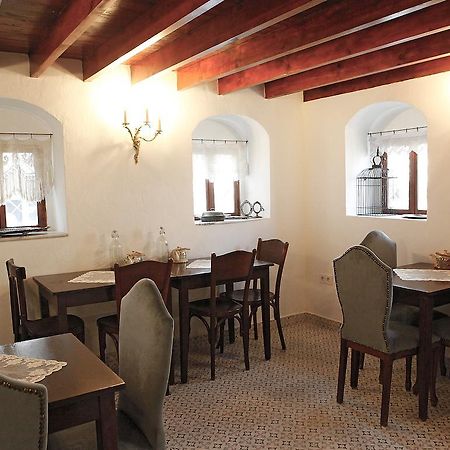 Marjolaine Hotel Айвалык Экстерьер фото