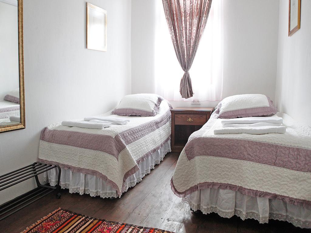 Marjolaine Hotel Айвалык Экстерьер фото