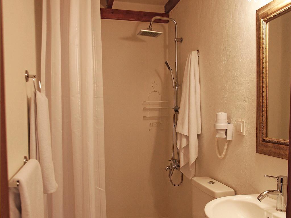 Marjolaine Hotel Айвалык Номер фото