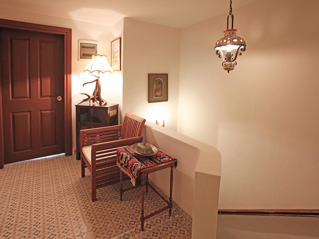 Marjolaine Hotel Айвалык Экстерьер фото